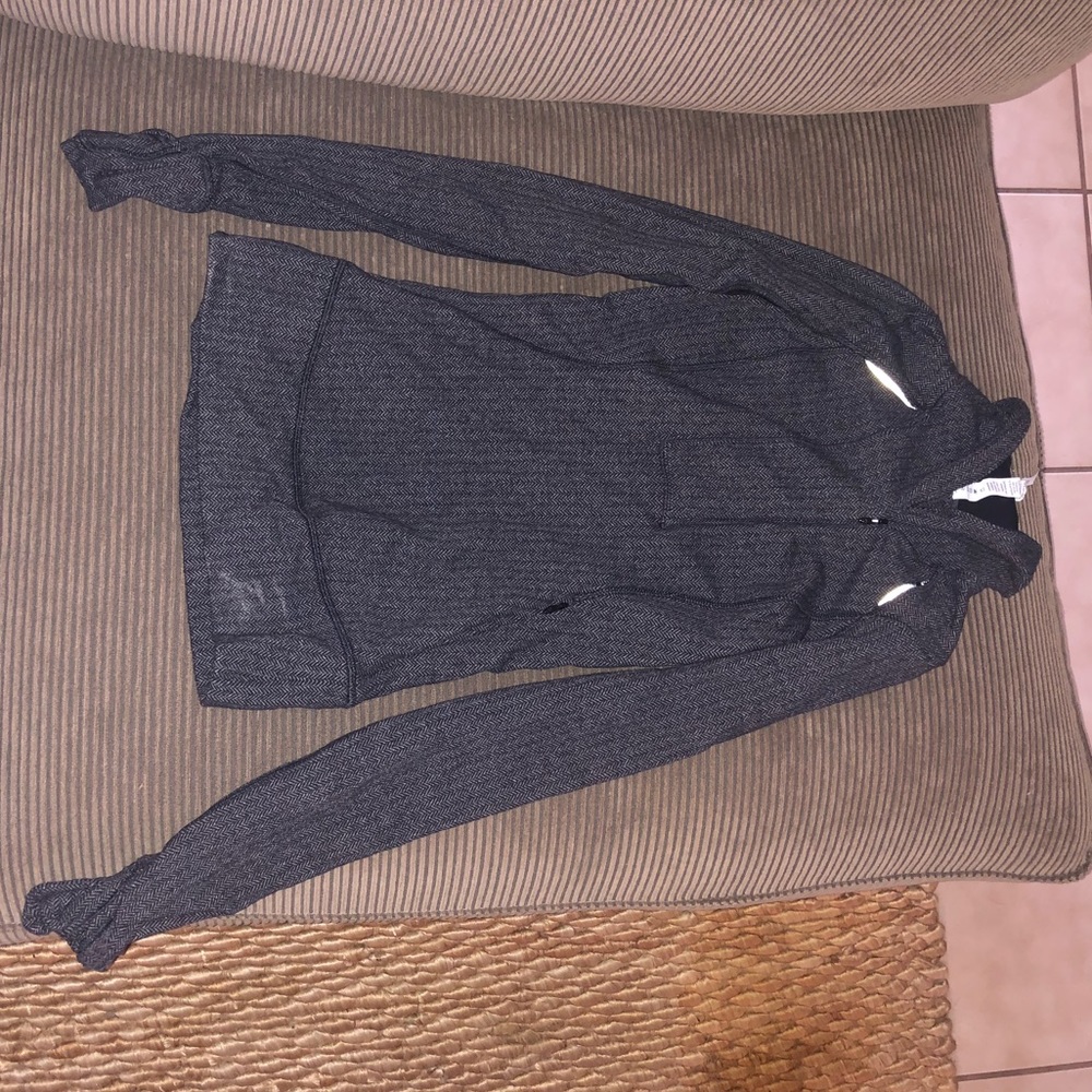 Lulu lemon fit sweater